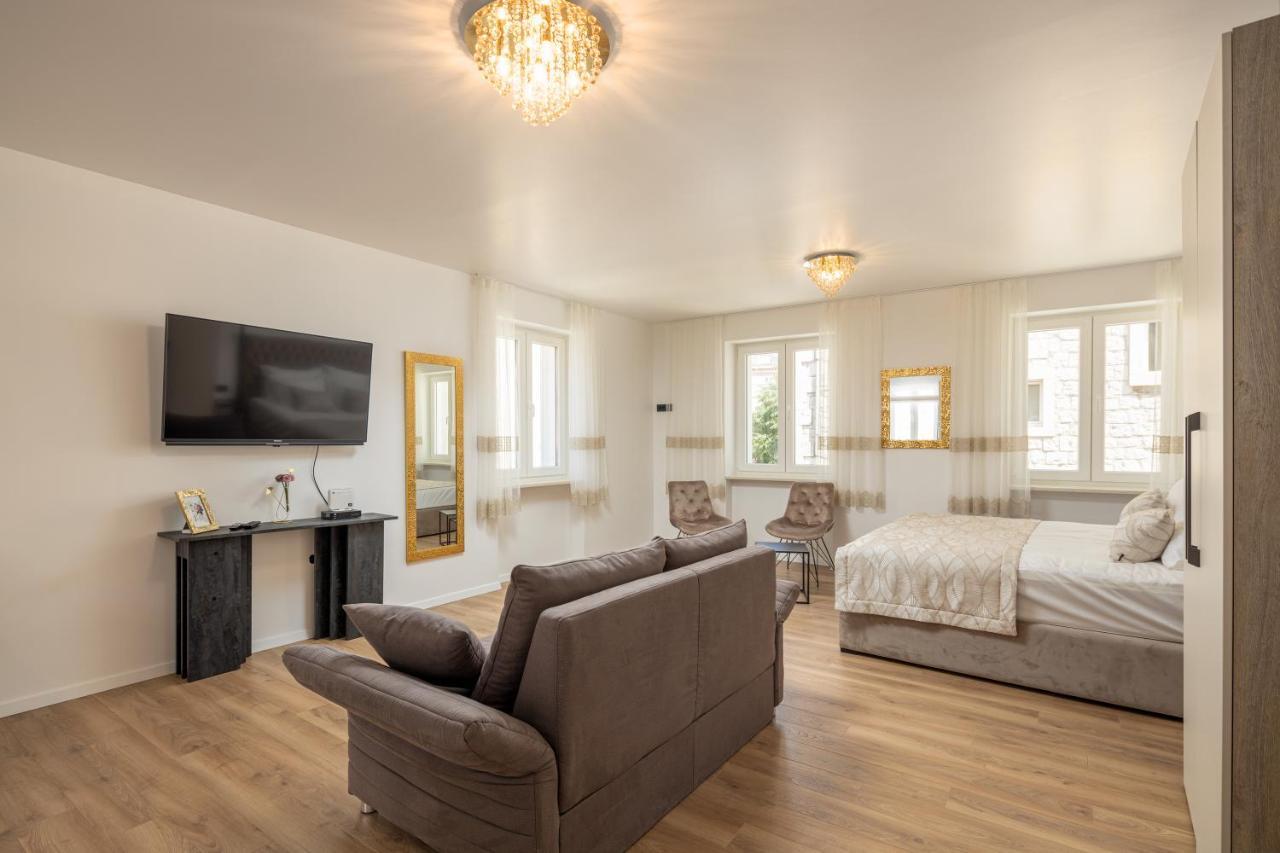 Luxury Accomodation Duje Split Bagian luar foto