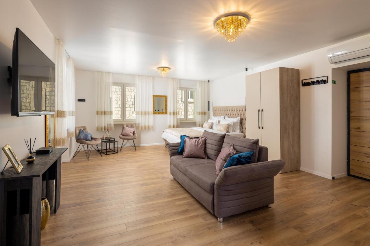 Luxury Accomodation Duje Split Bagian luar foto