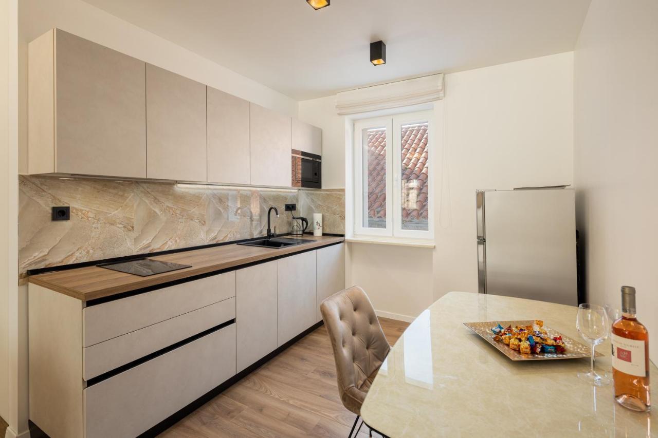 Luxury Accomodation Duje Split Bagian luar foto